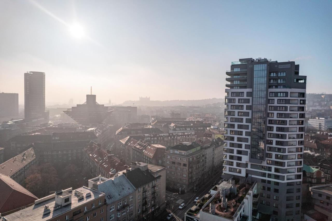 Lam Premiere - Ac - Awesome View In Bratislava Lägenhet Exteriör bild
